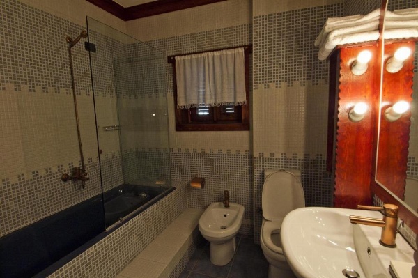 Hotel Restaurant Bujtina e Gjelit image 33